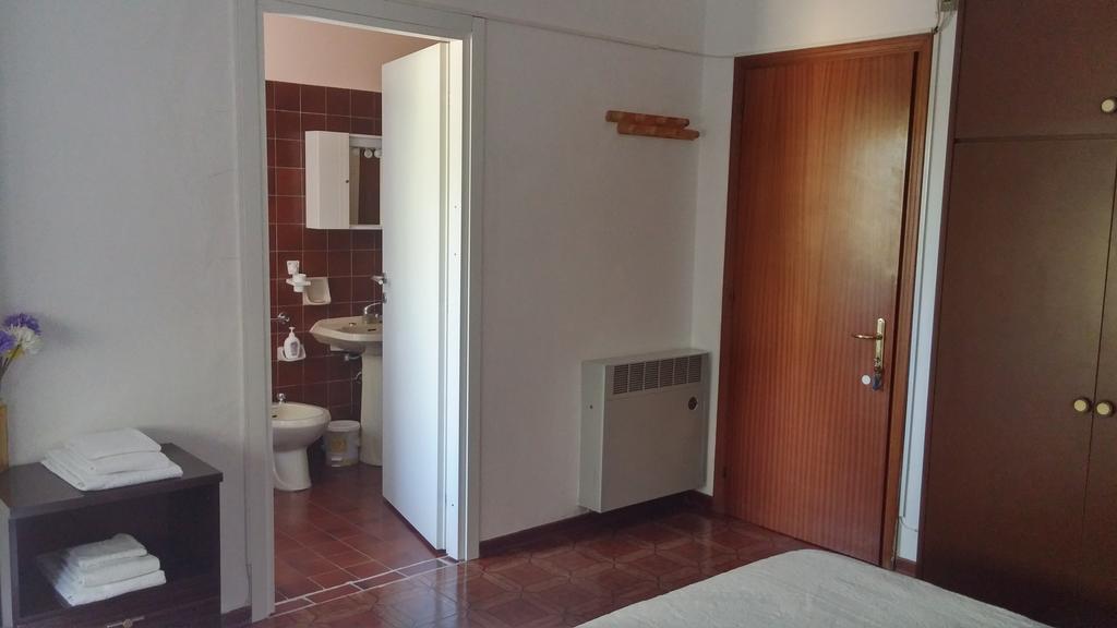 Accogliente E Ospitale B&B Perugia Room photo